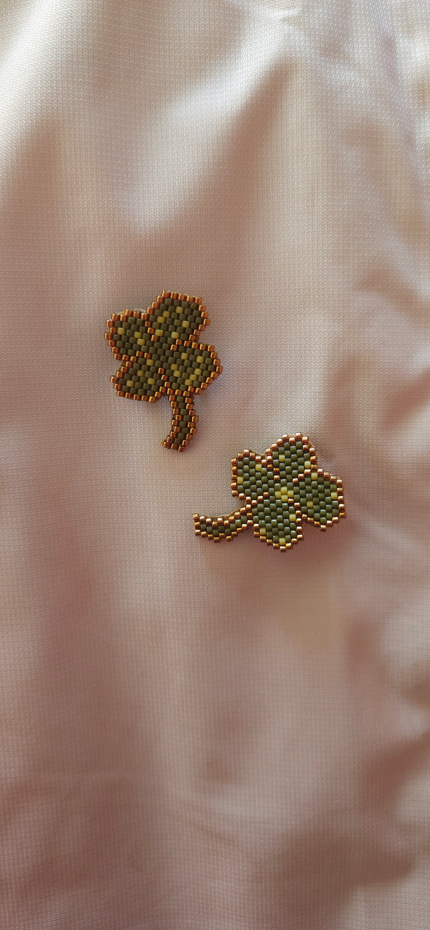 Magnet ou broche trèfle en perles Miyuki
