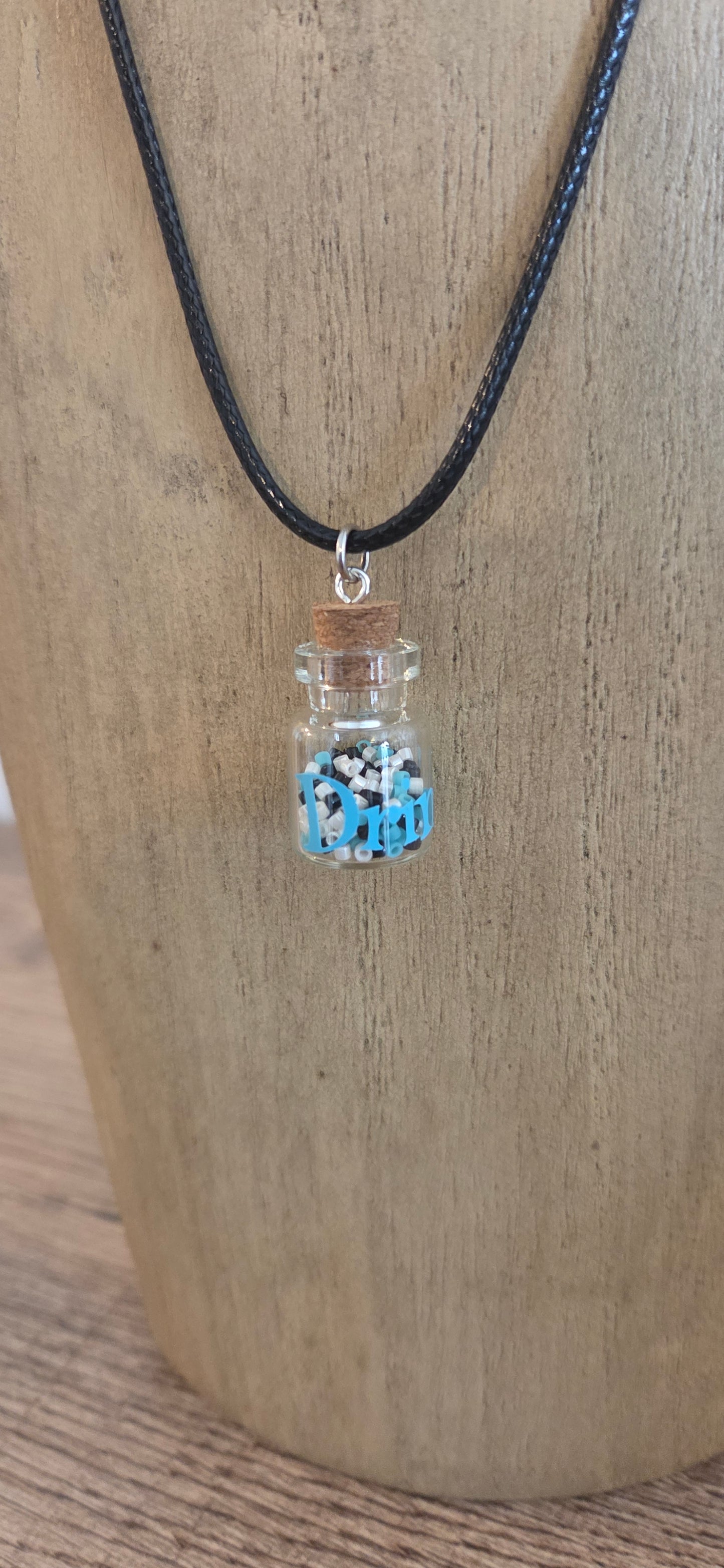 Collier "Drink me"